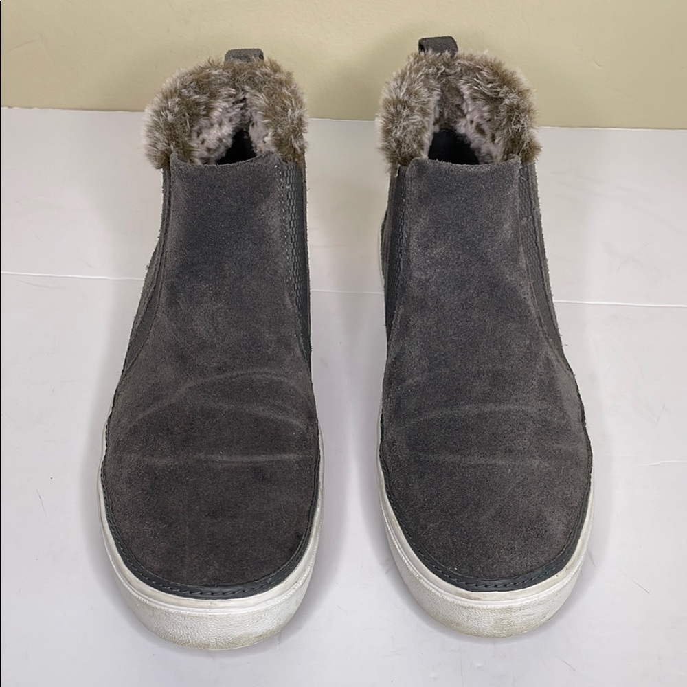TOMS Bryce Slip On Suede High Top Sneaker Gray Street Casual Faux Fur Lining 8.5